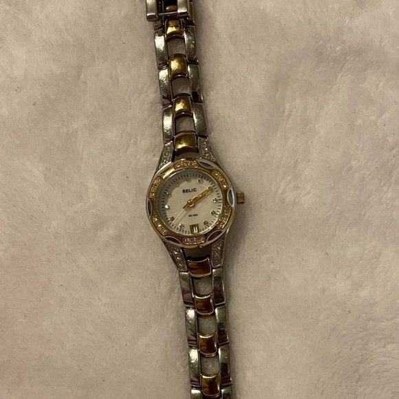 Gold and Silver Two toned Relic watch - Picture 2 of 7